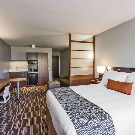 Microtel Inn & Suites By Wyndham Tioga Bagian luar foto