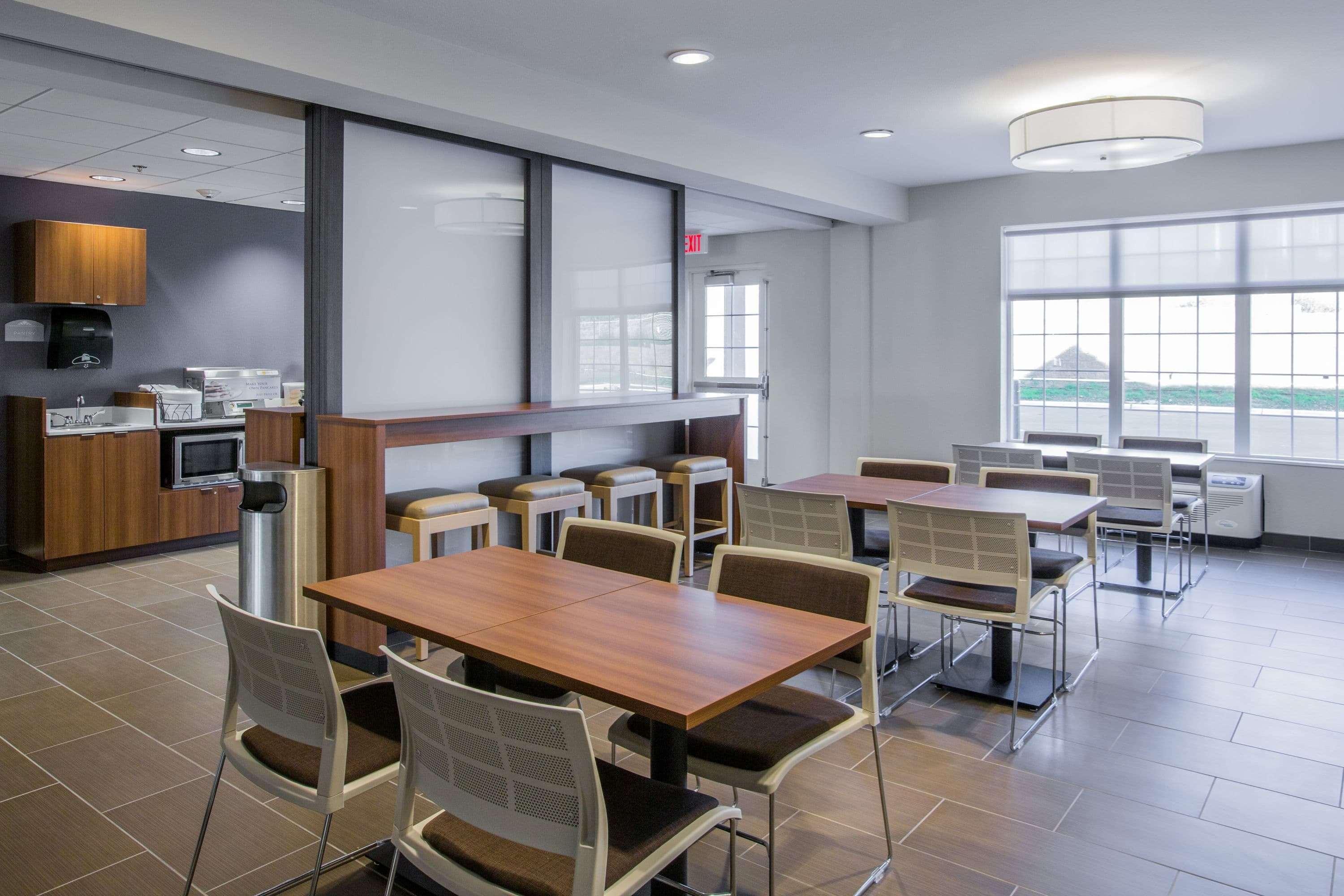 Microtel Inn & Suites By Wyndham Tioga Bagian luar foto
